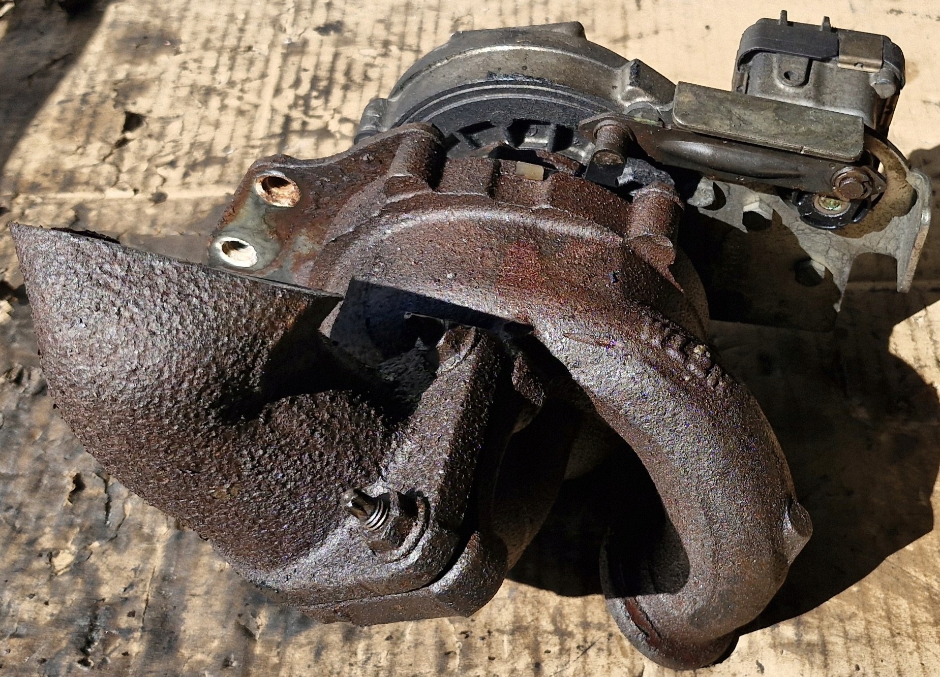 Ford OE 7G9Q-6K682-BC turboahdin