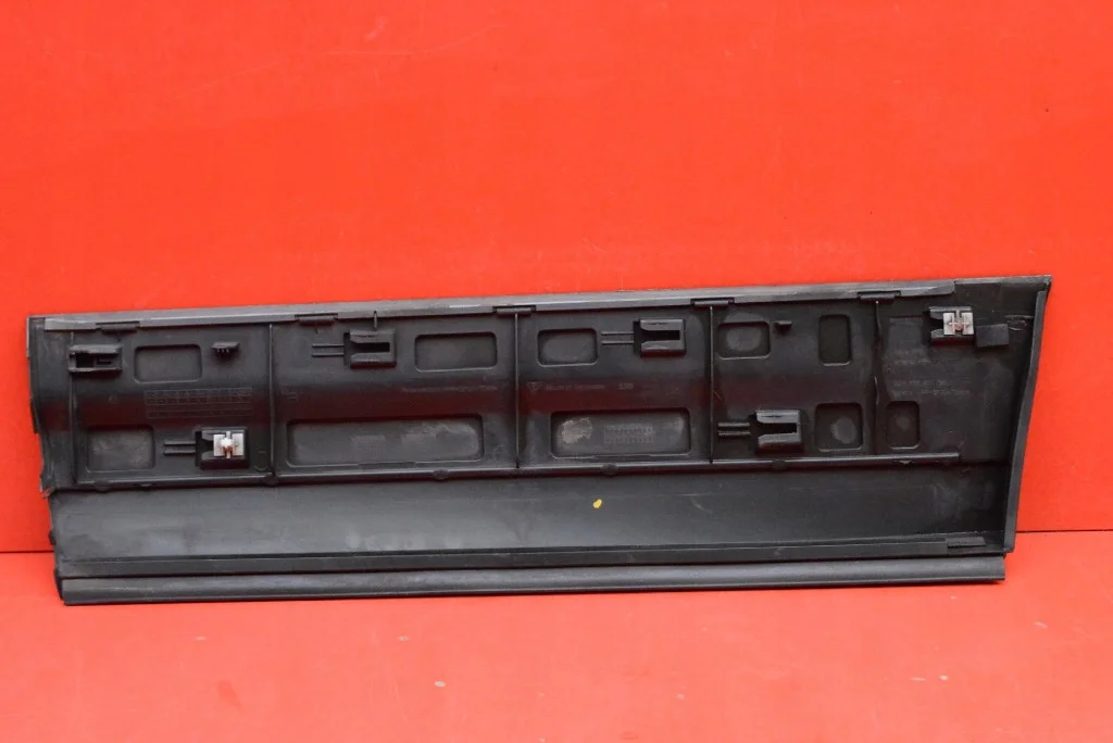 Türleiste Links Hinten Porsche Cayenne 92A image 7