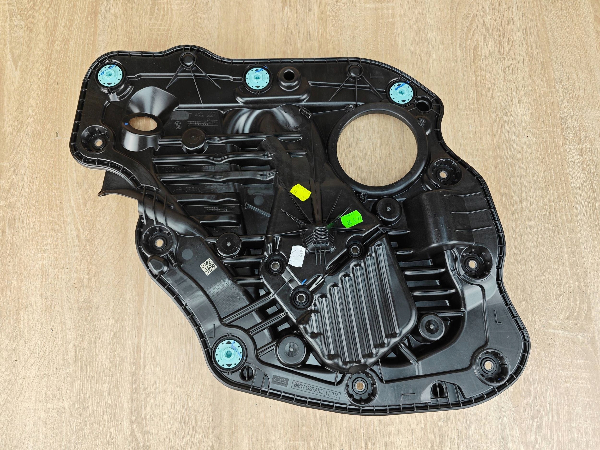 BMW G26 7499227 - Cache porte gauche arrière image 2