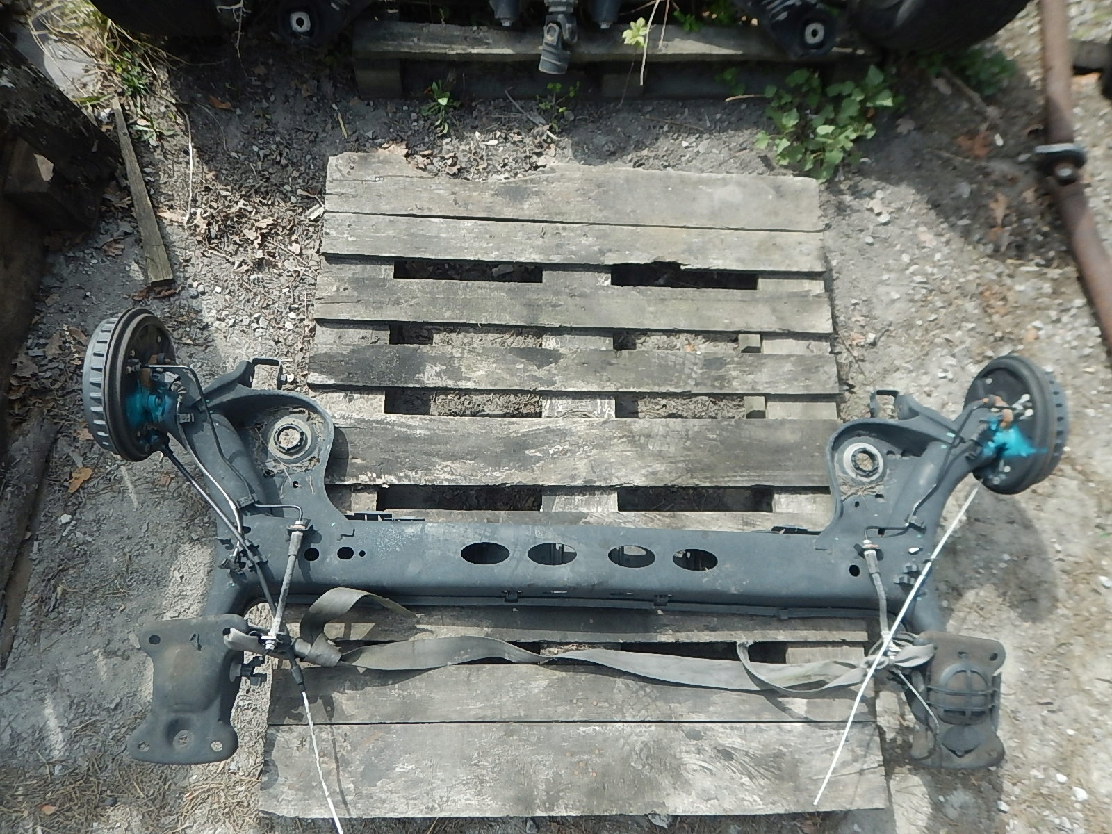Hinterachsträger hinten Trommel VW Polo VI Skoda Scala Kamiq image 2