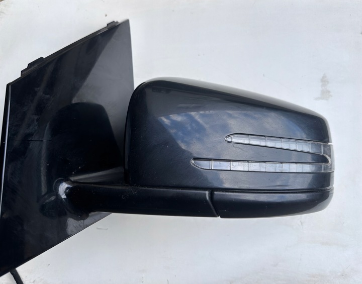MERCEDES B-LUOKKA W246 ULKOPEILI 7-PIN EUROOPPA MUSTA LAK 191