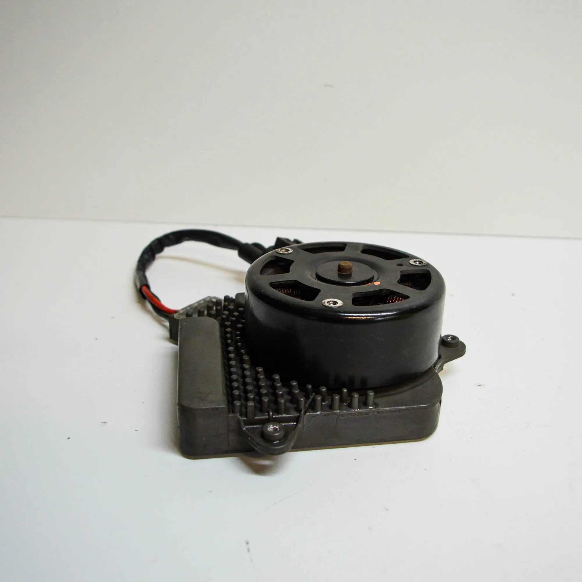 Moteur de ventilateur diffuseur BMW 3 (F30, F80) BM9528L7 2.0L 180kW