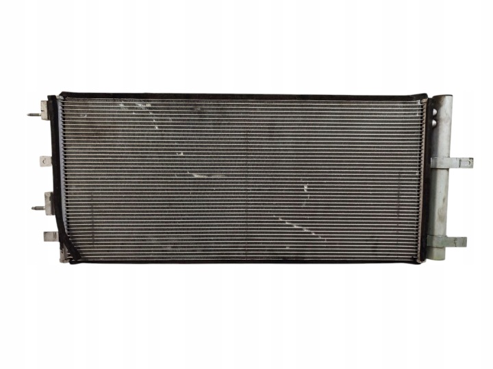 Ilmastointilaiteen jäähdytin etu Ford Fusion II DG9H19710