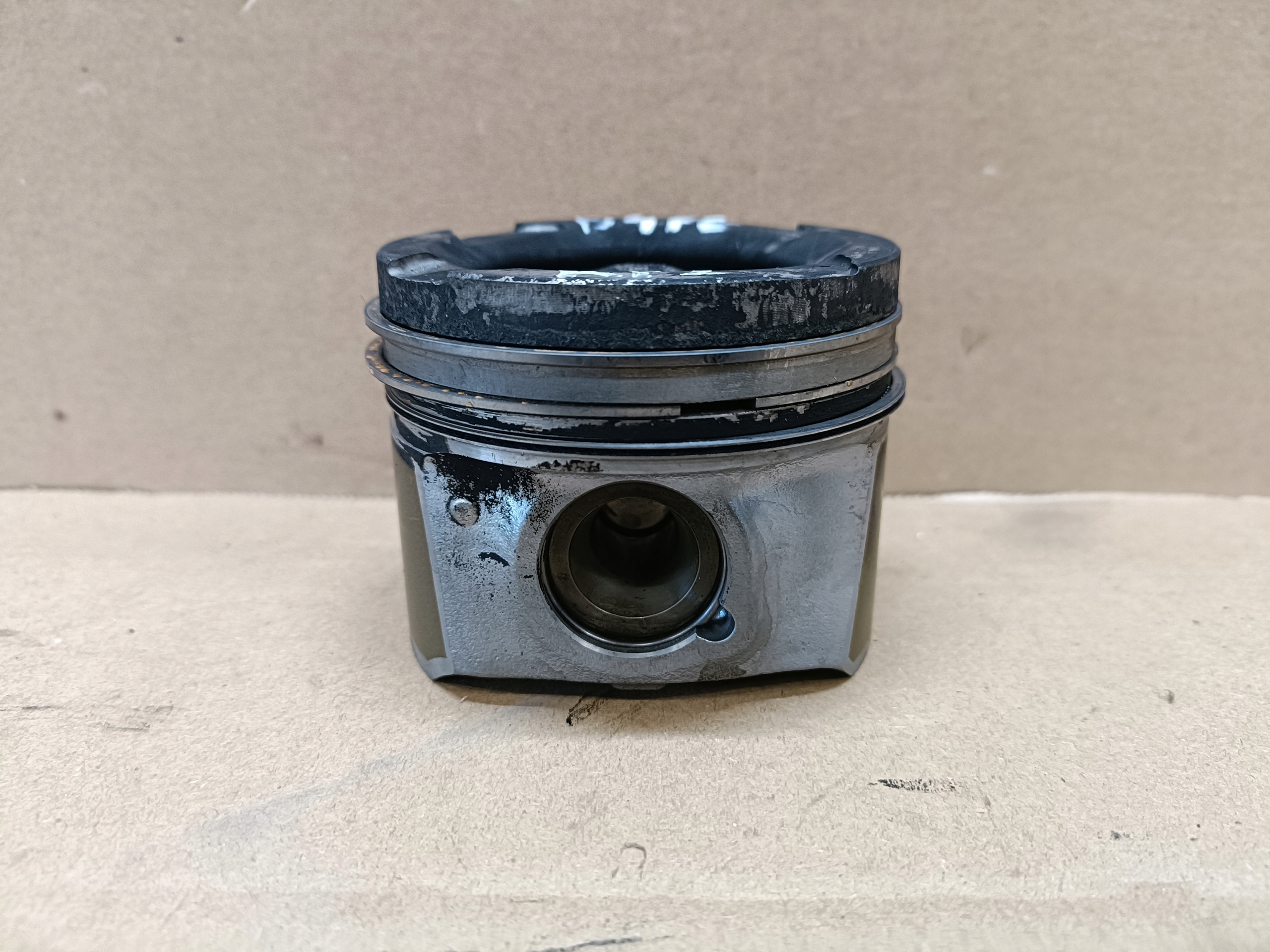Pistons HYUNDAI KIA 1.6 CRDI D4FE STD OEM 23041-2U900