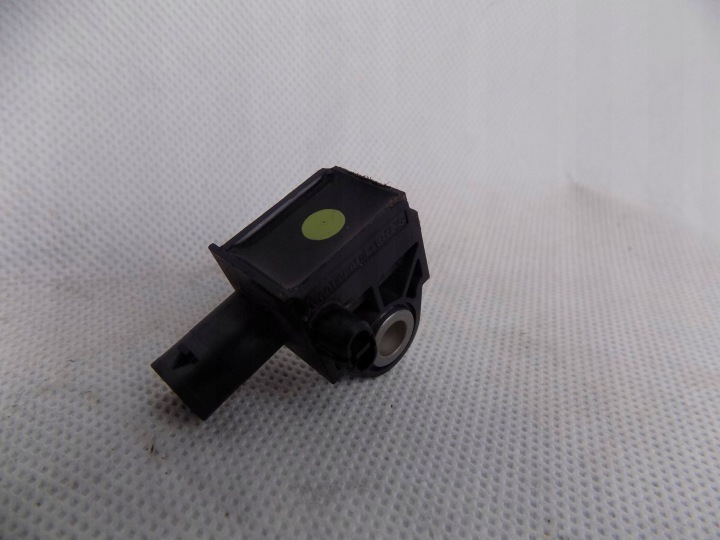 Sensor de impacto VW Golf VIII Variant 1.5 e-TSI 110kW 2021 5WA959651