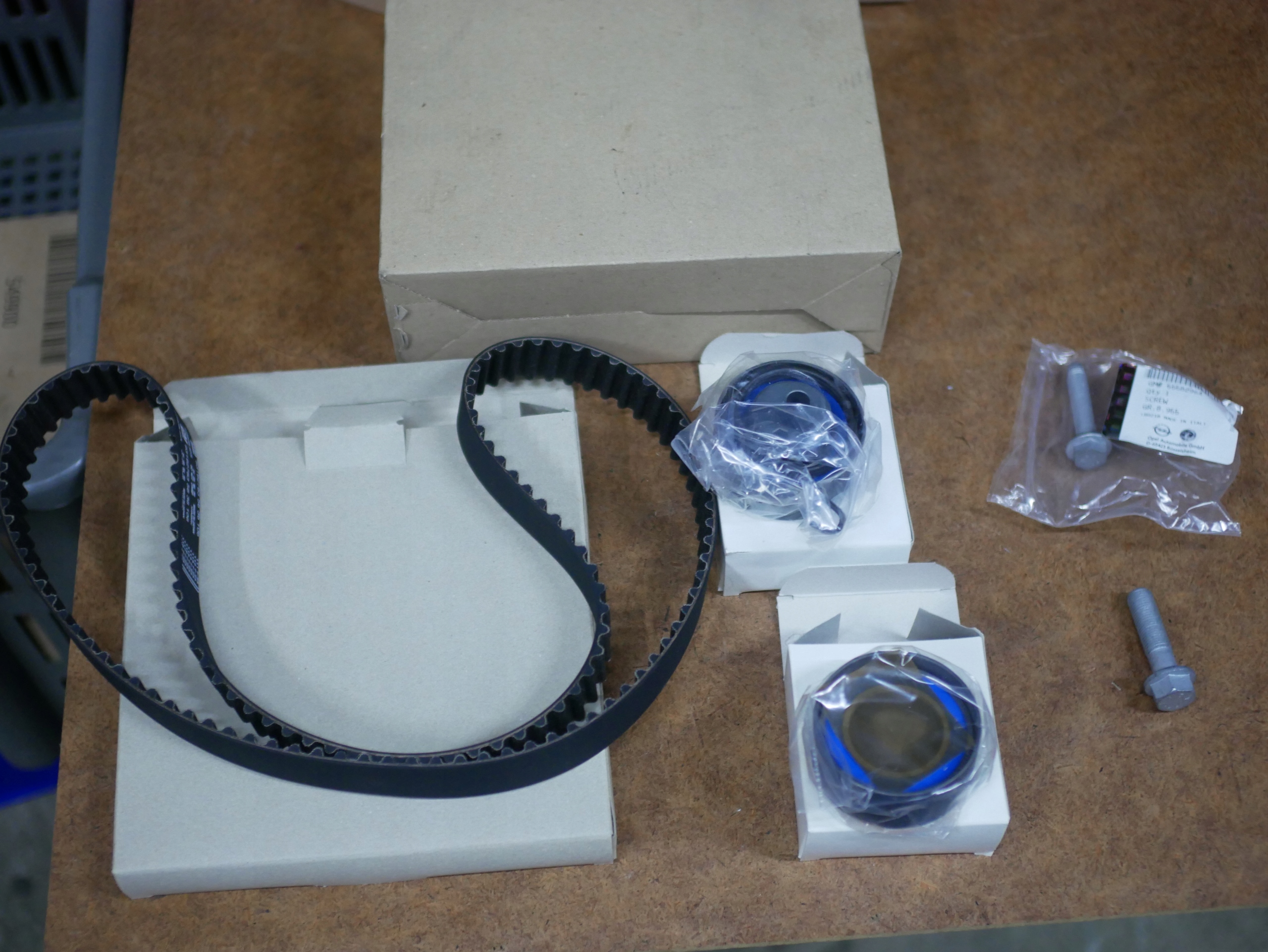 Kit distribution Opel Astra H 1.7 CDTI 93196788 image 2