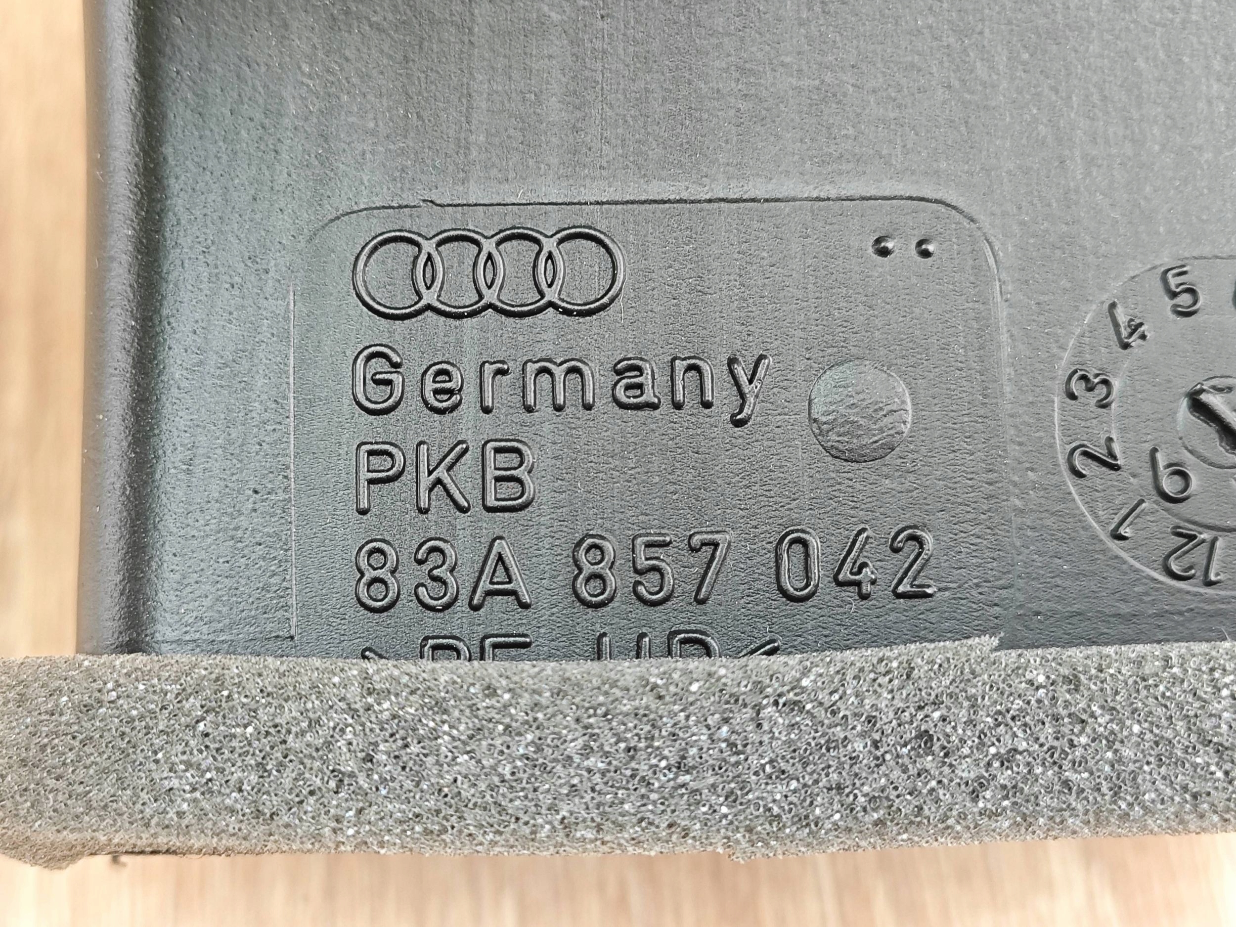 Audi Q3 II F3 83A857042 - Conduto de Ar image 4