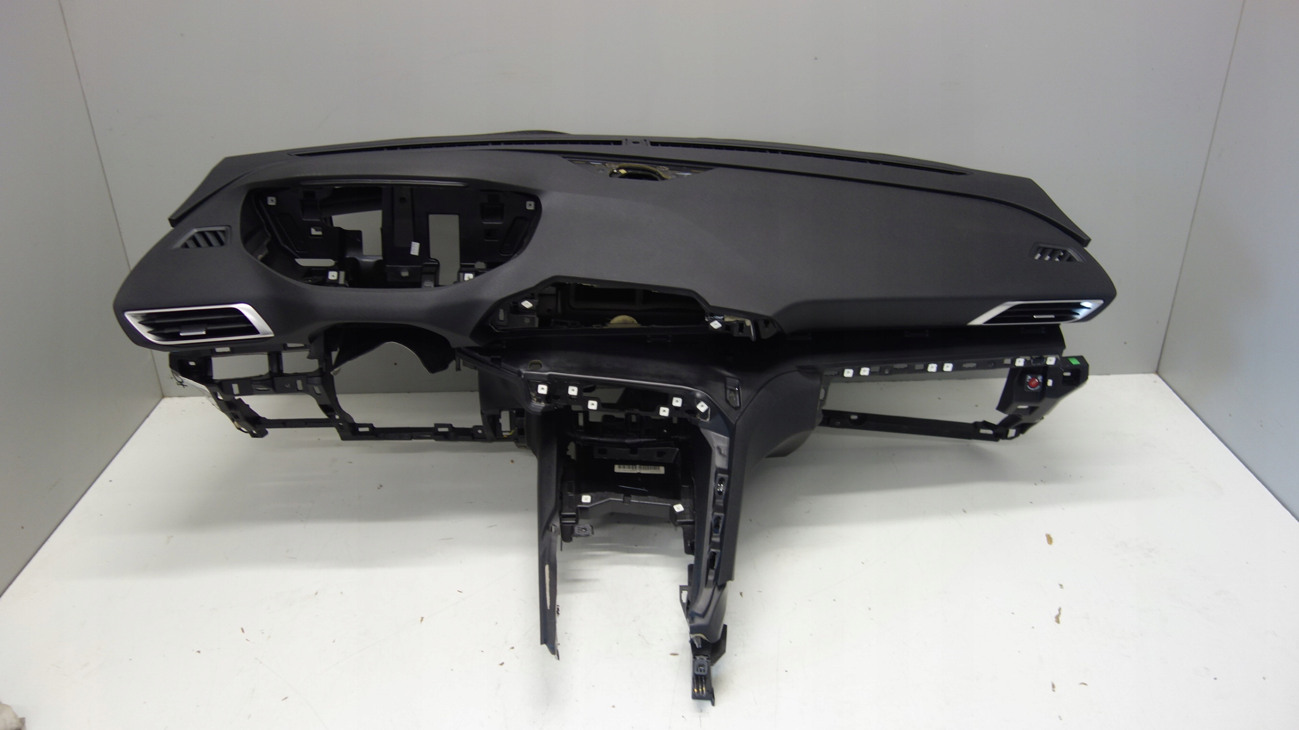PEUGEOT 3008 II CONSOLE ORIGINAL image 2