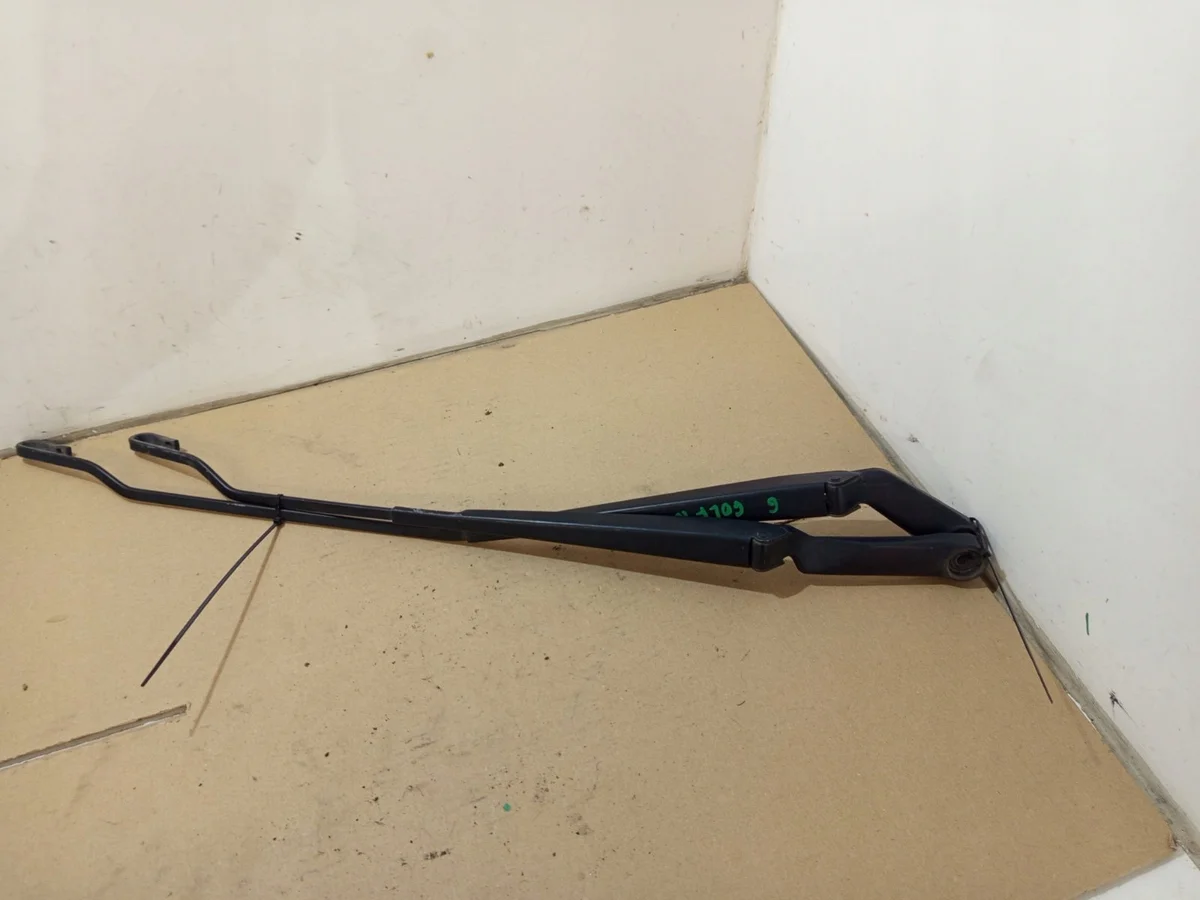 VW Golf IV Bora Wiper Arms Blades Used