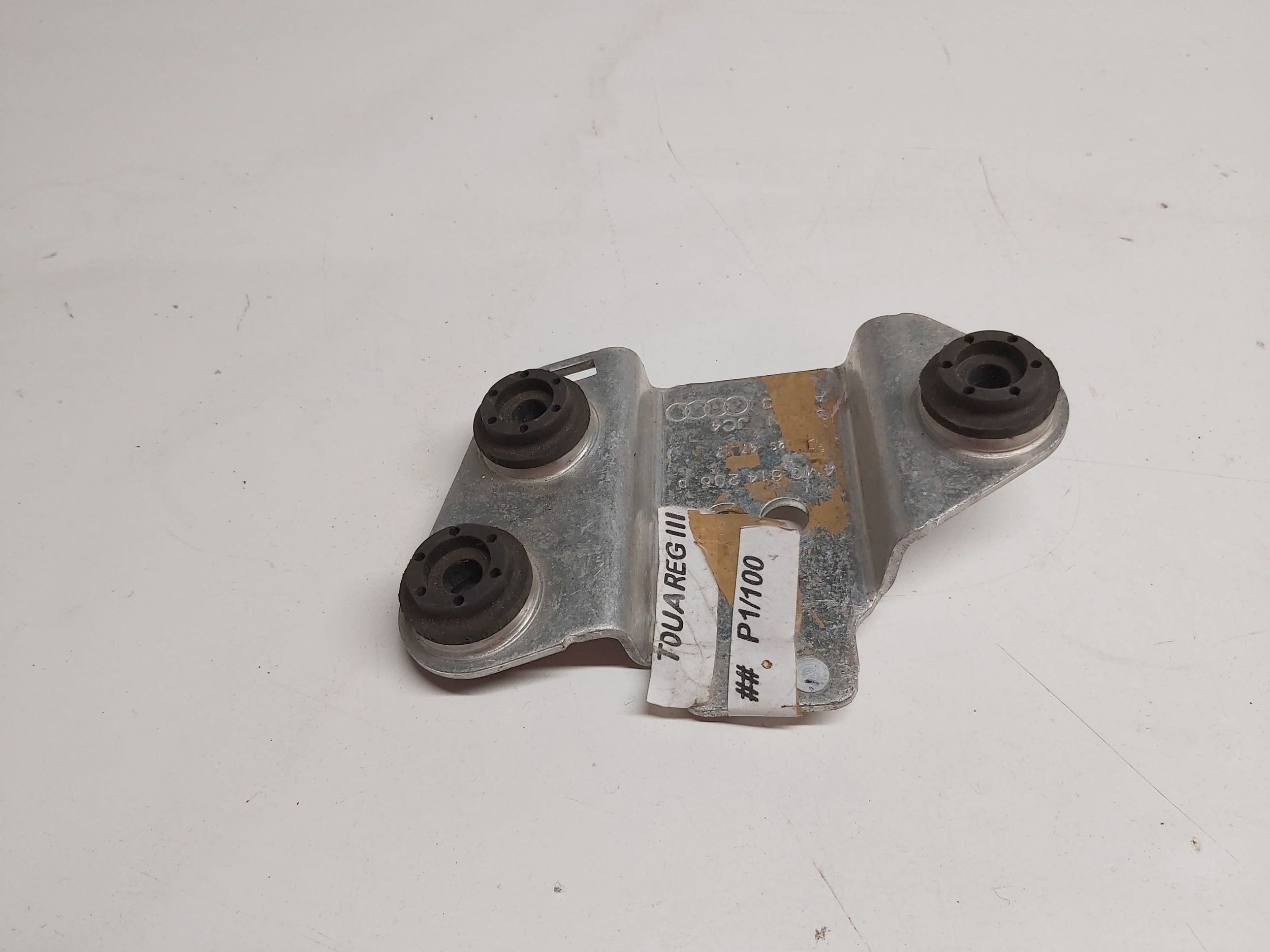 Support pompe ABS VW Touareg III 4M0614235D image 3