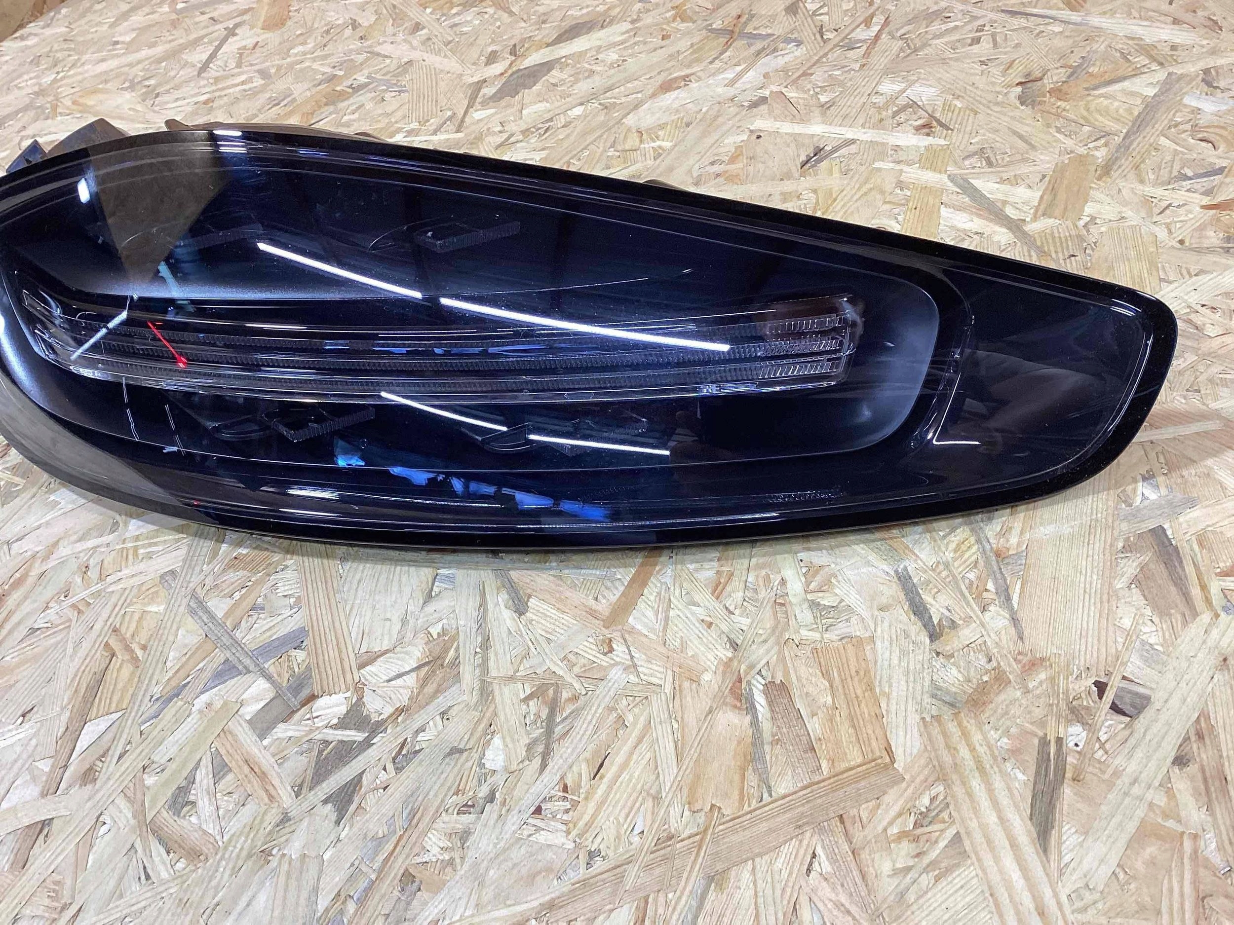 Porsche Macan 9PB Feu de recul 9P0945095B image 3