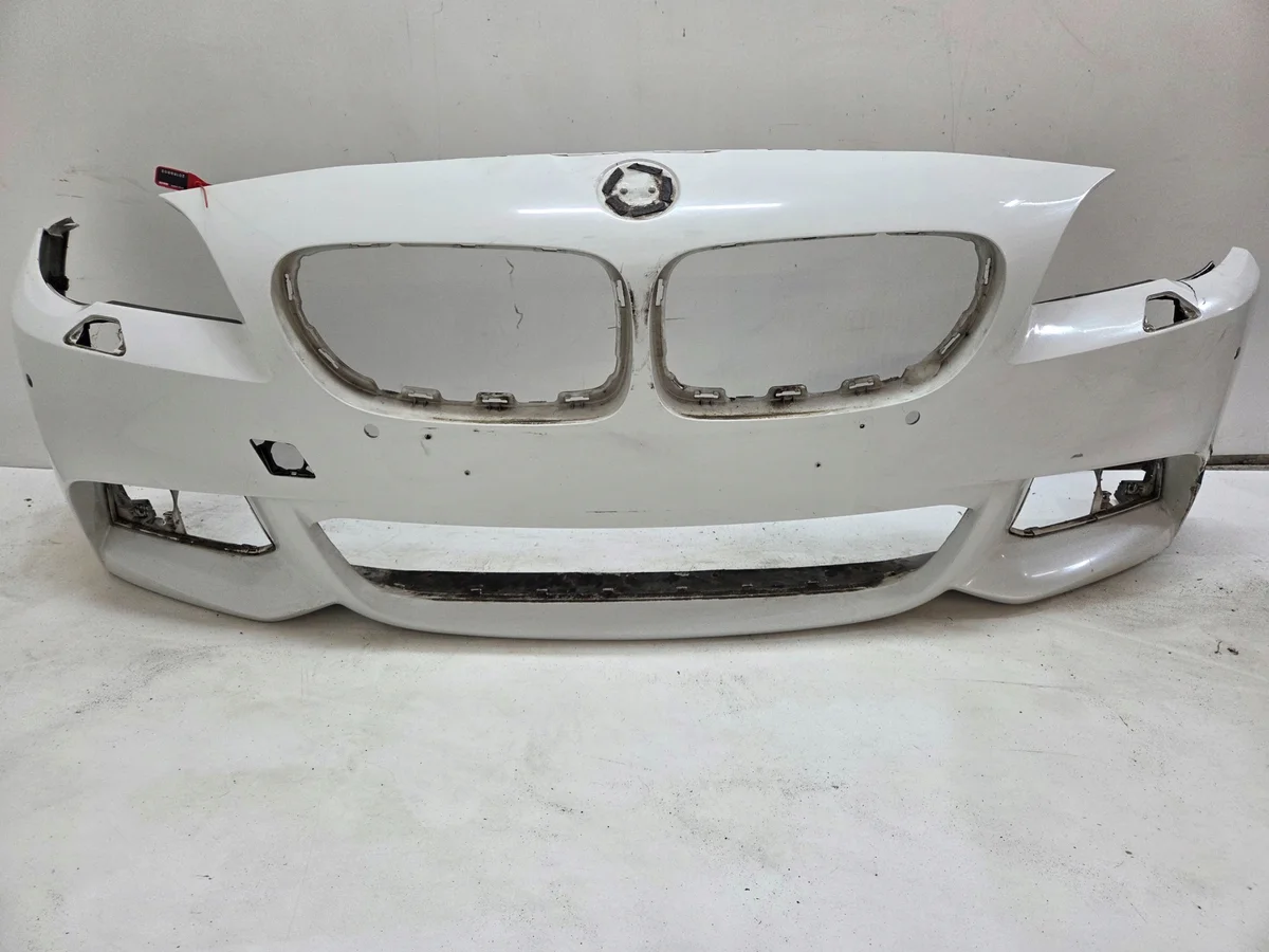 Voorbumper BMW F10 M Pakket Gebruikt