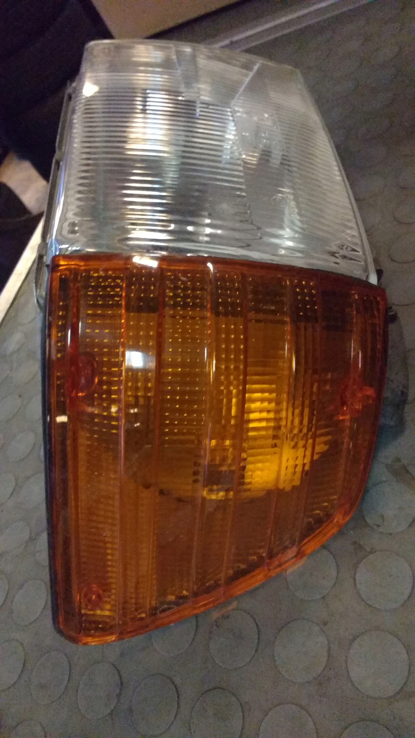 Farola Mercedes R107 SL W107 derecha image 3