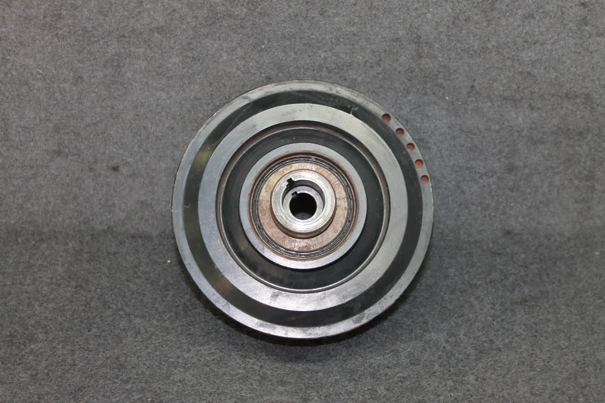 BMW F01-F15 värinänvaimentaja 7570263