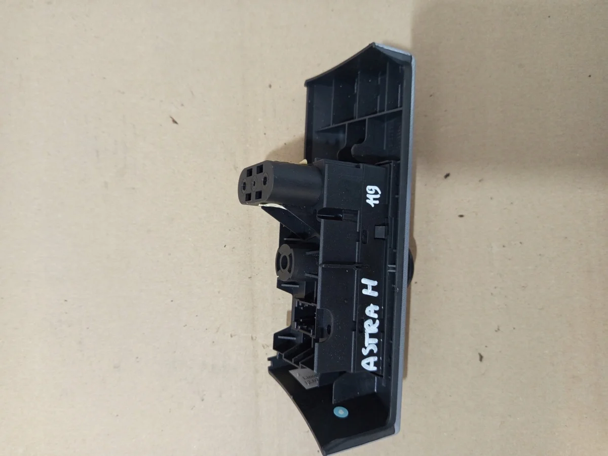 2005 Opel Astra H Interruptor 13100136 image 3