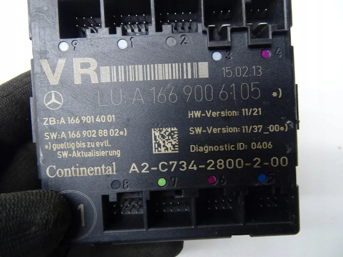 Steuermodul Tür vorne rechts A1669006105 image 3