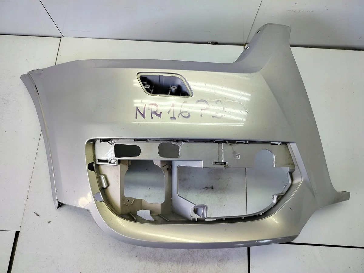 Audi Q3 8U etupuskurin kulmapala oikea