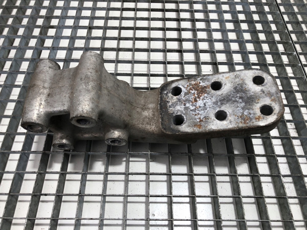 Ohjaamon vasen tukijalka Renault Trucks T 22383055