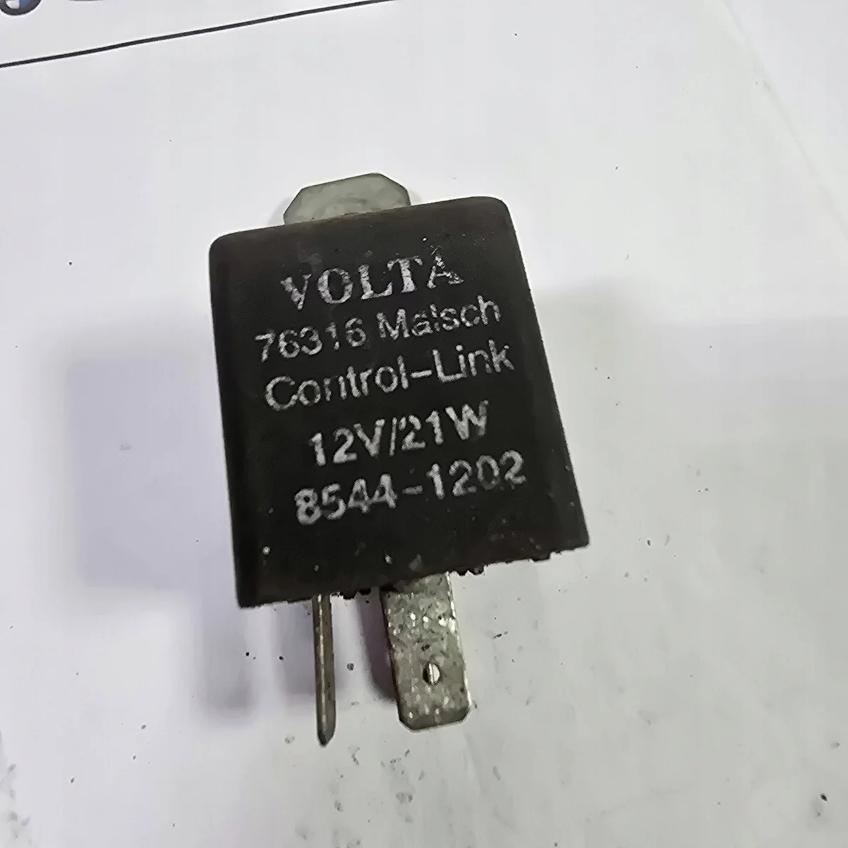 Relé Audi 80 90 S2 B4 85441202