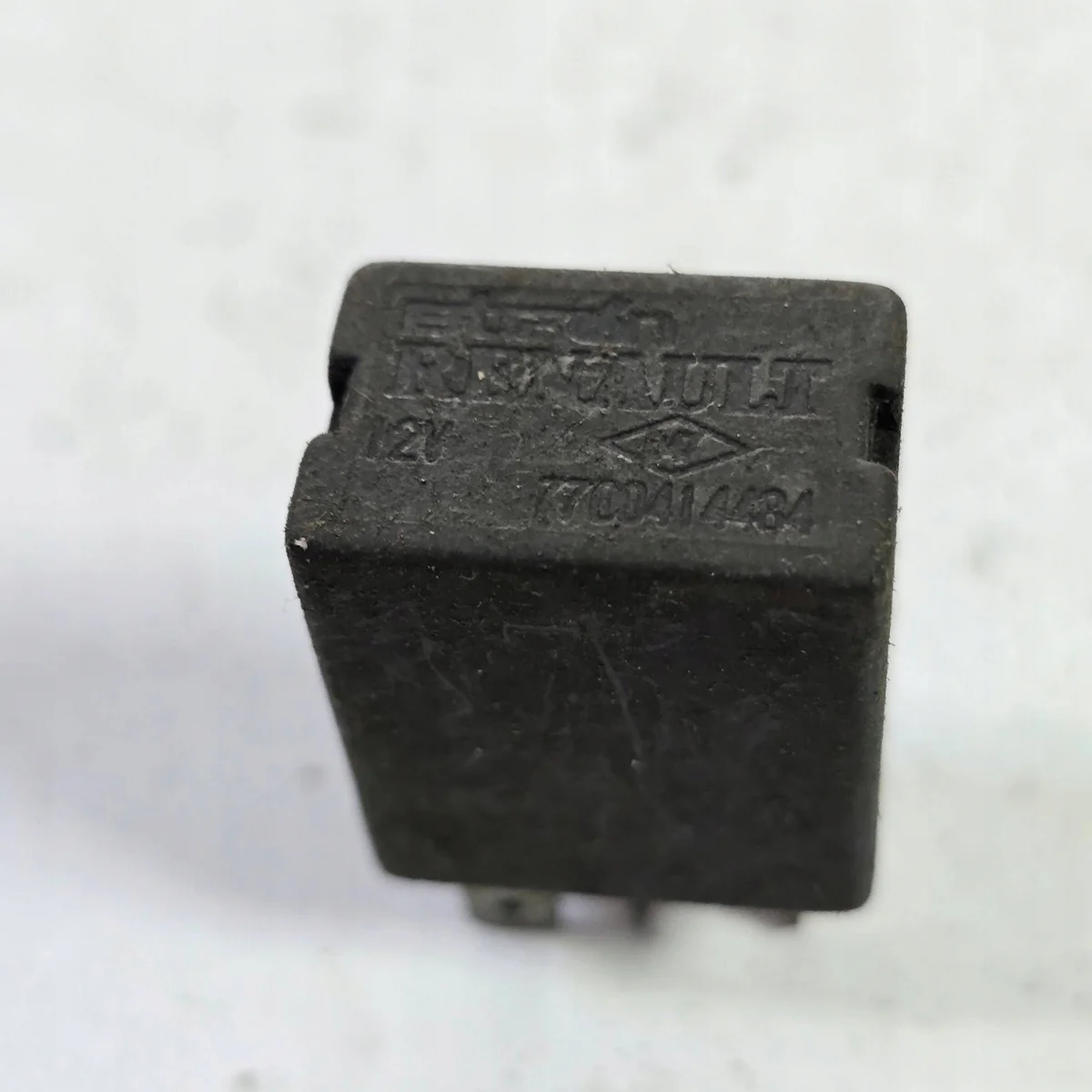 Relé Renault OE 7700414484 Usado