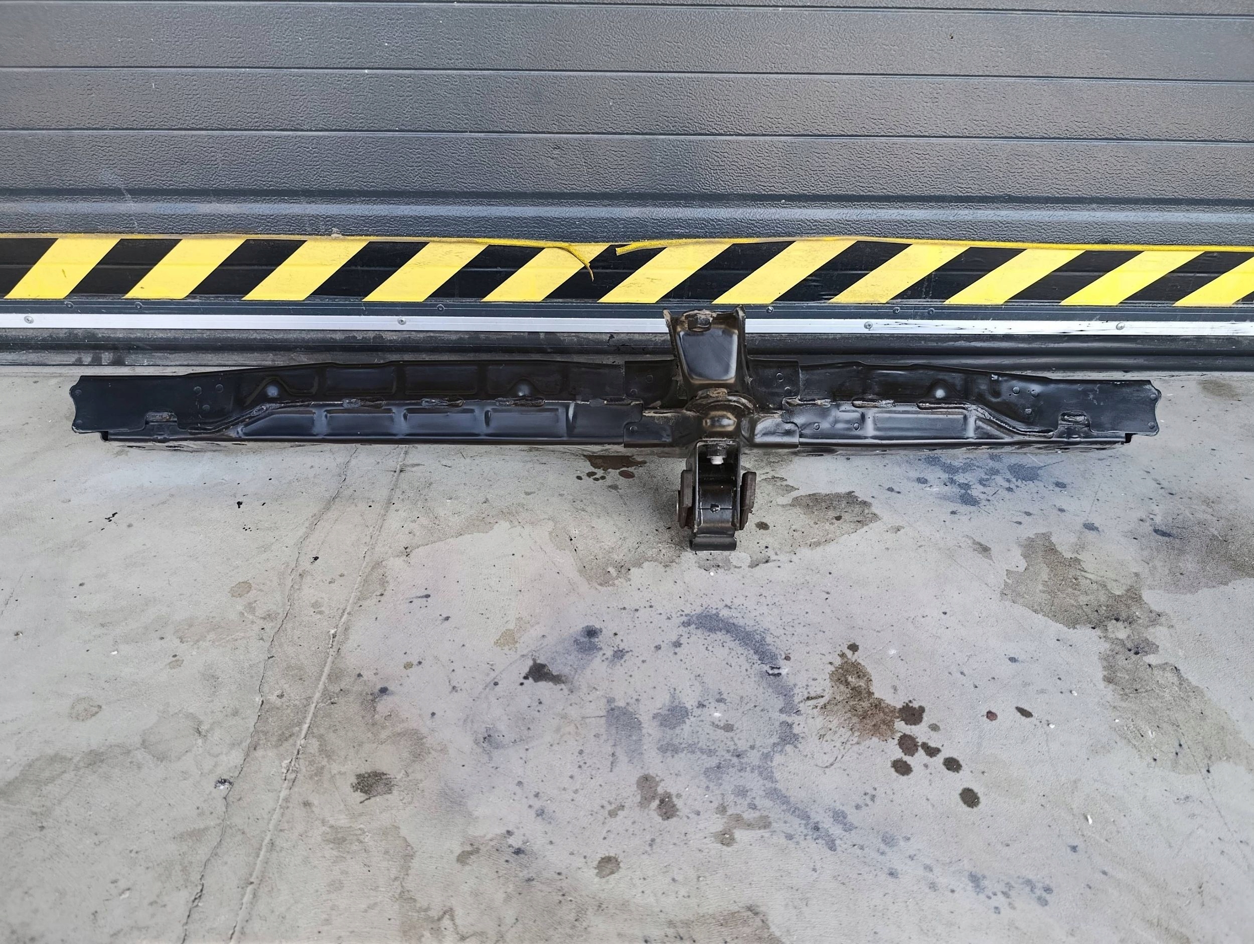 Motorsteunbalk Toyota RAV4 IV lift 2.5 hybride image 2
