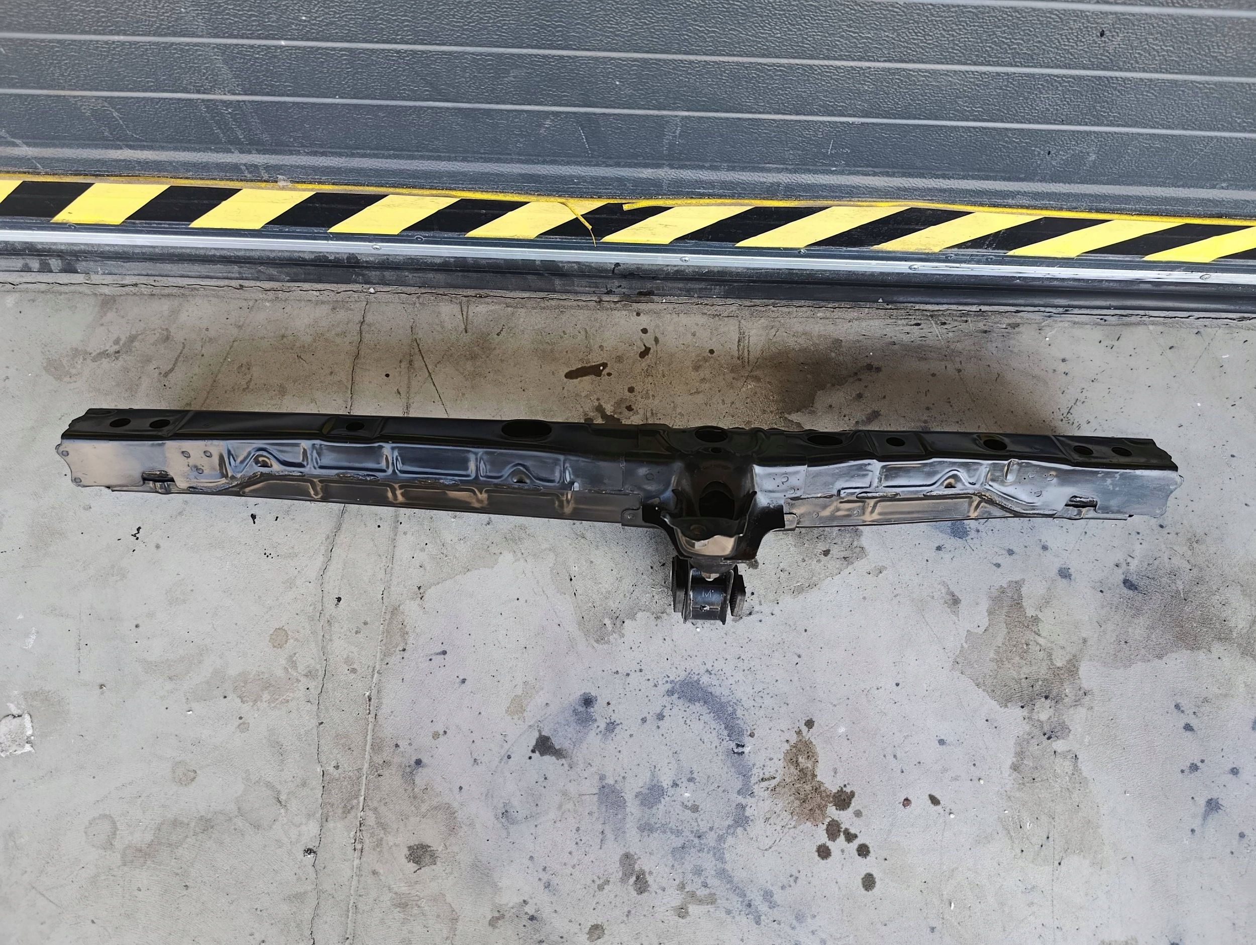 Renfort support moteur inf. Toyota RAV4 IV hybride
