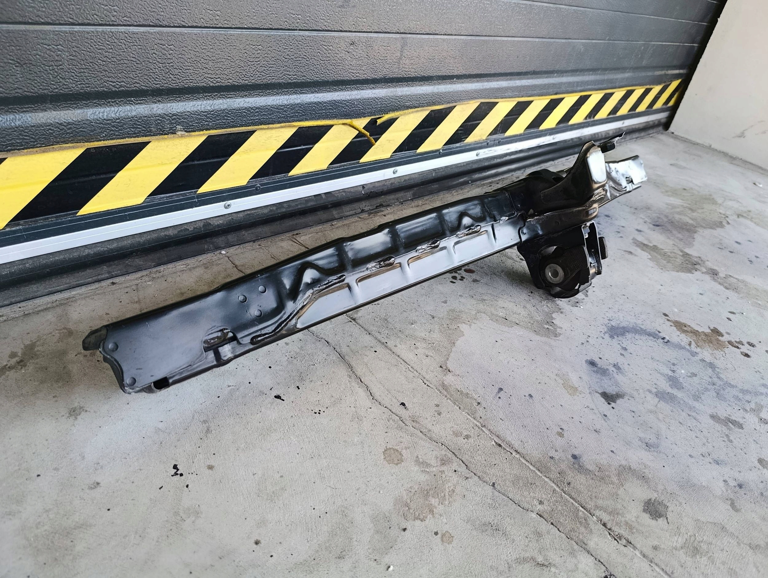 Motorsteunbalk Toyota RAV4 IV lift 2.5 hybride image 3