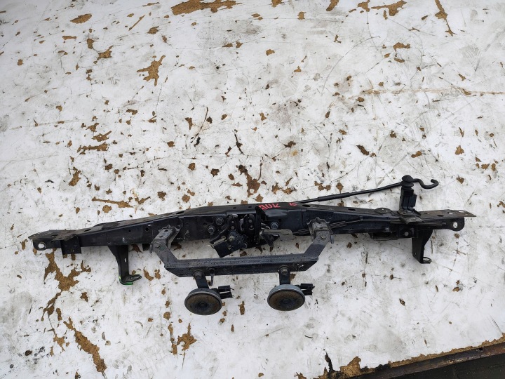Främre övre förstärkning Nissan Juke 1 I F15