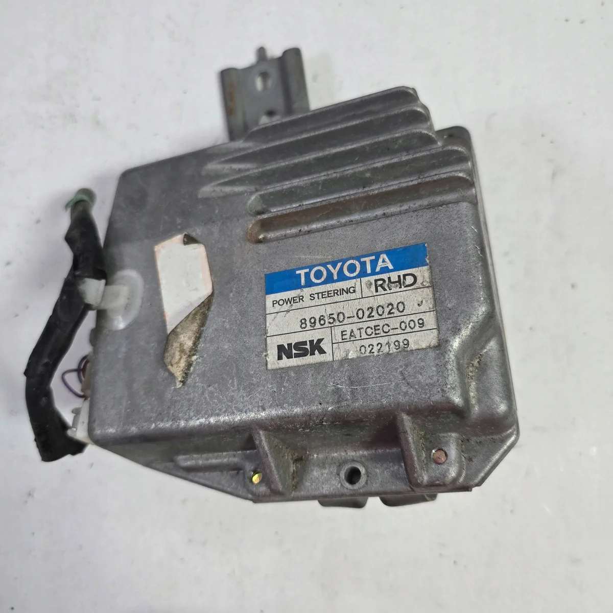 Toyota Corolla E120 E130 Ohjain 8965002020