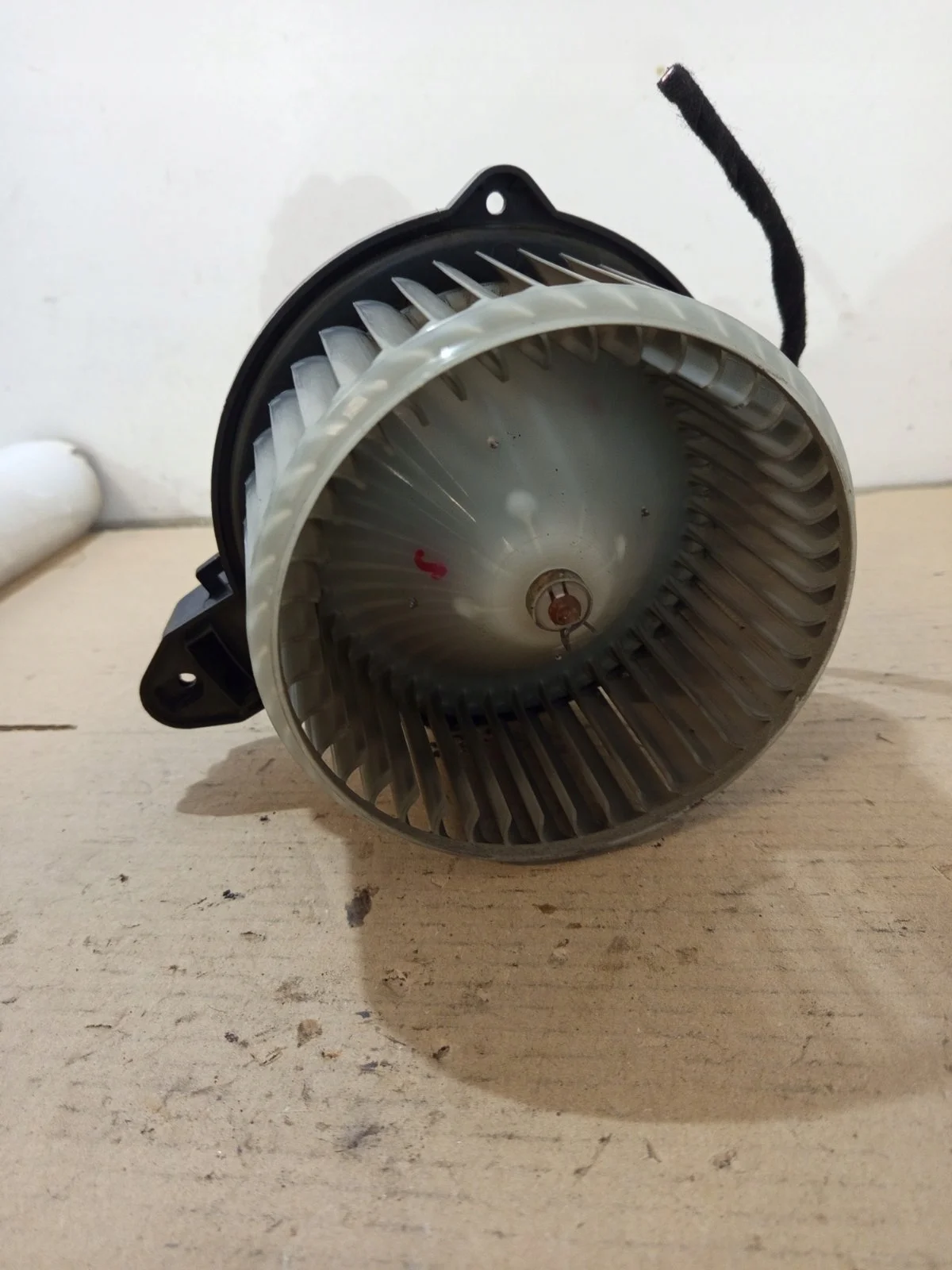 Ventilatore Audi 4B1820021B Usato Originale image 4
