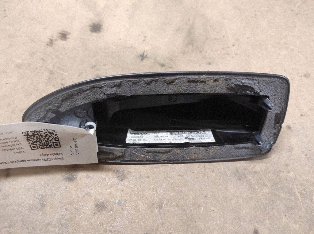 Cache antenne GPS (aileron) Volvo V40 39850345 image 2