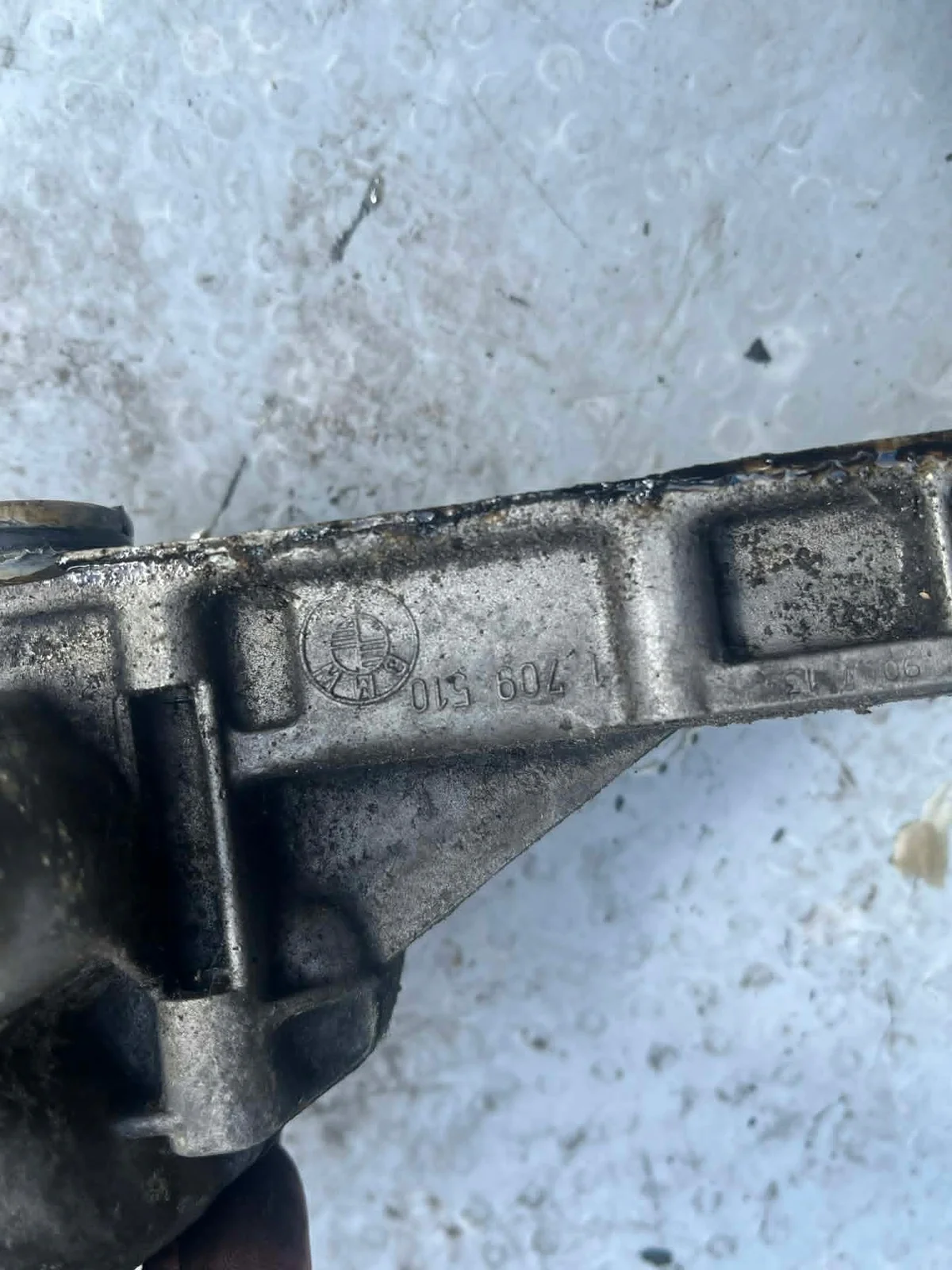 Tätning oljefilterhus BMW E30 E36 E46 5 E34 image 4
