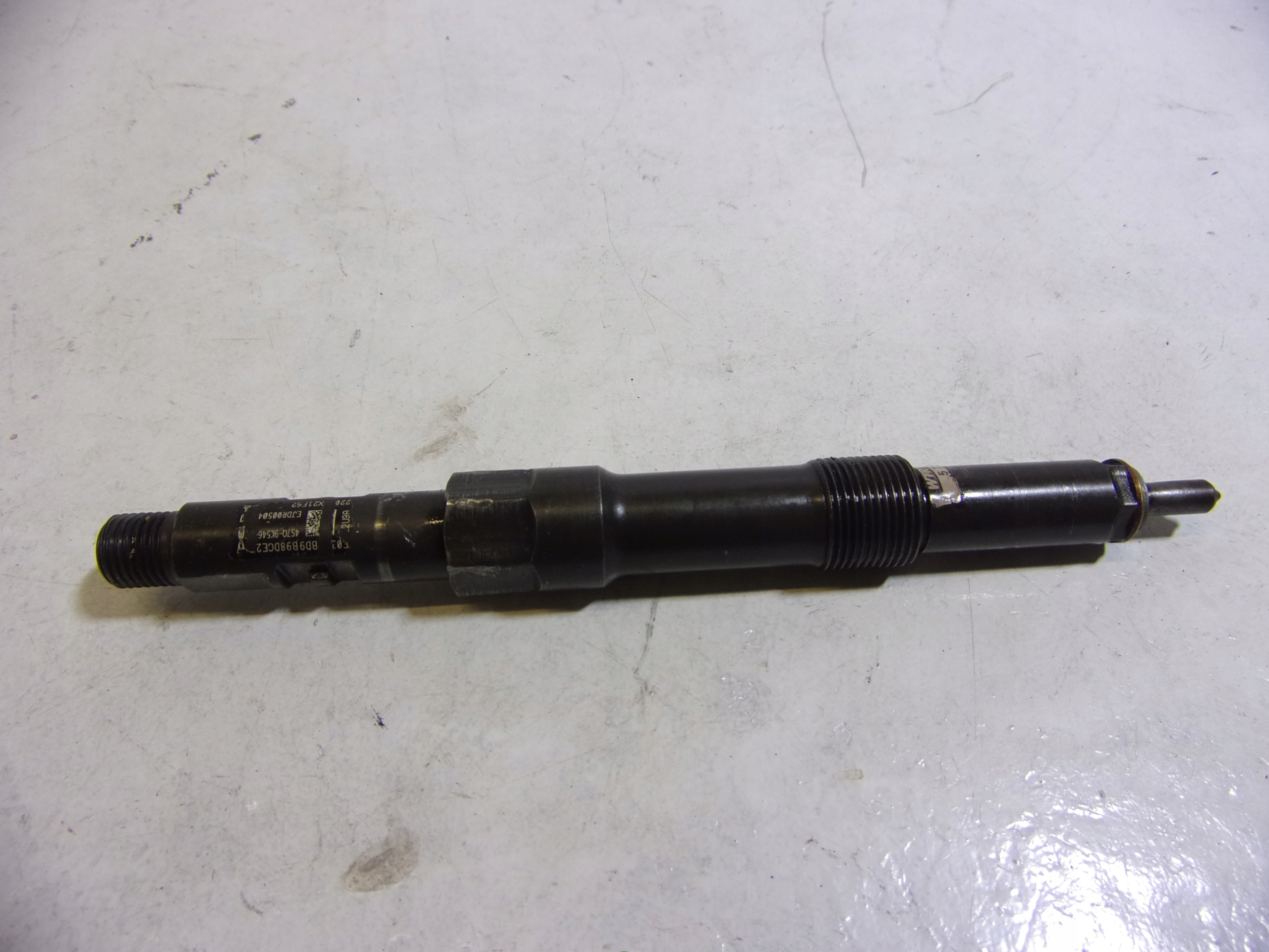 Ford Mondeo Mk3 suutin 4S7Q9K546BD