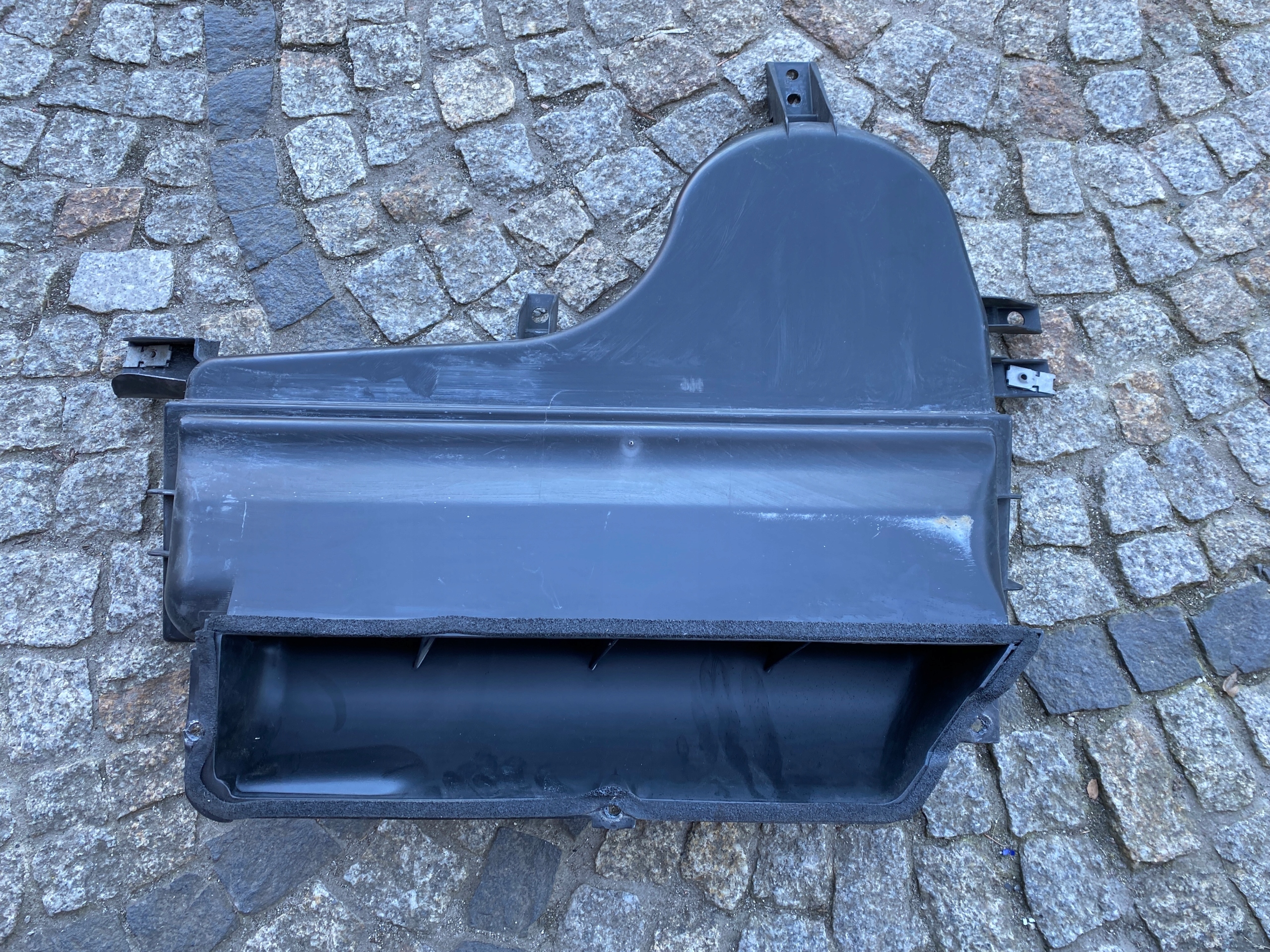 MERCEDES ATEGO luftfilterhus lock 9738360240 original image 2