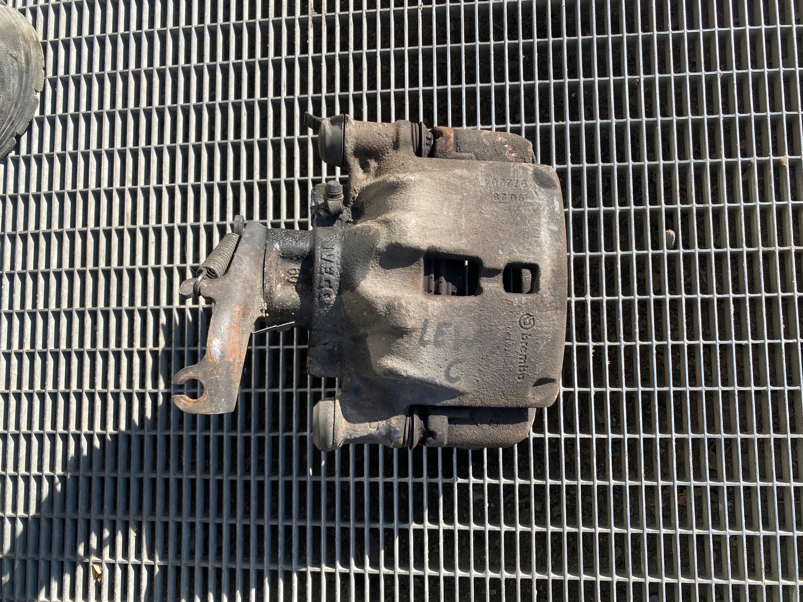 Hinterer Bremszylinder links IVECO Daily IV 35C 50C 972204 image 2