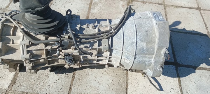 Nissan Navara 2.5 dci D40 2010 handgeschakelde versnellingsbak YD25DDTI