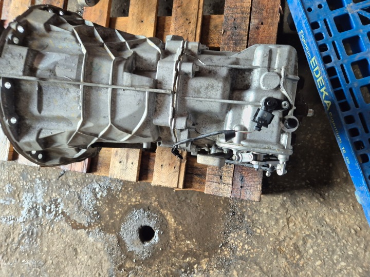 Versnellingsbak mercedes sprinter 906 lift vito viano w639 om651