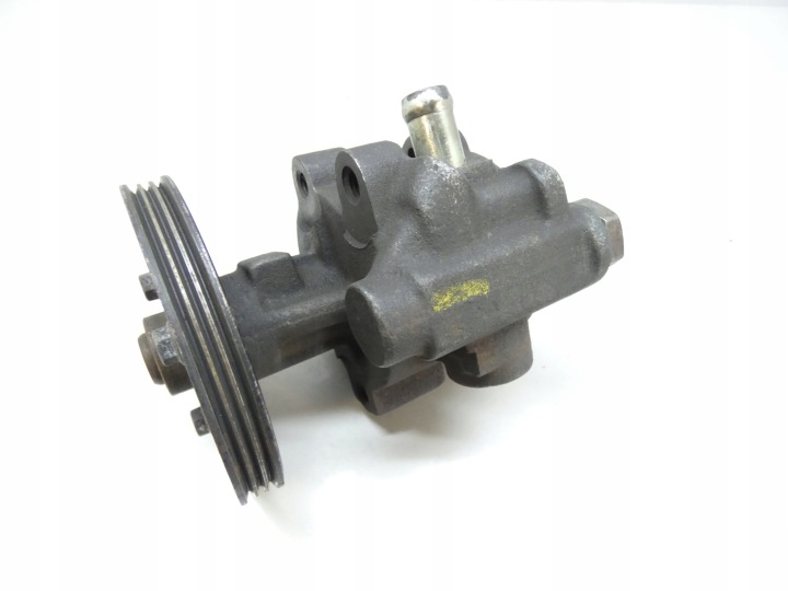 Ohjaustehostimen pumppu Renault Megane I 1.9 DTI 96-03 7700840106