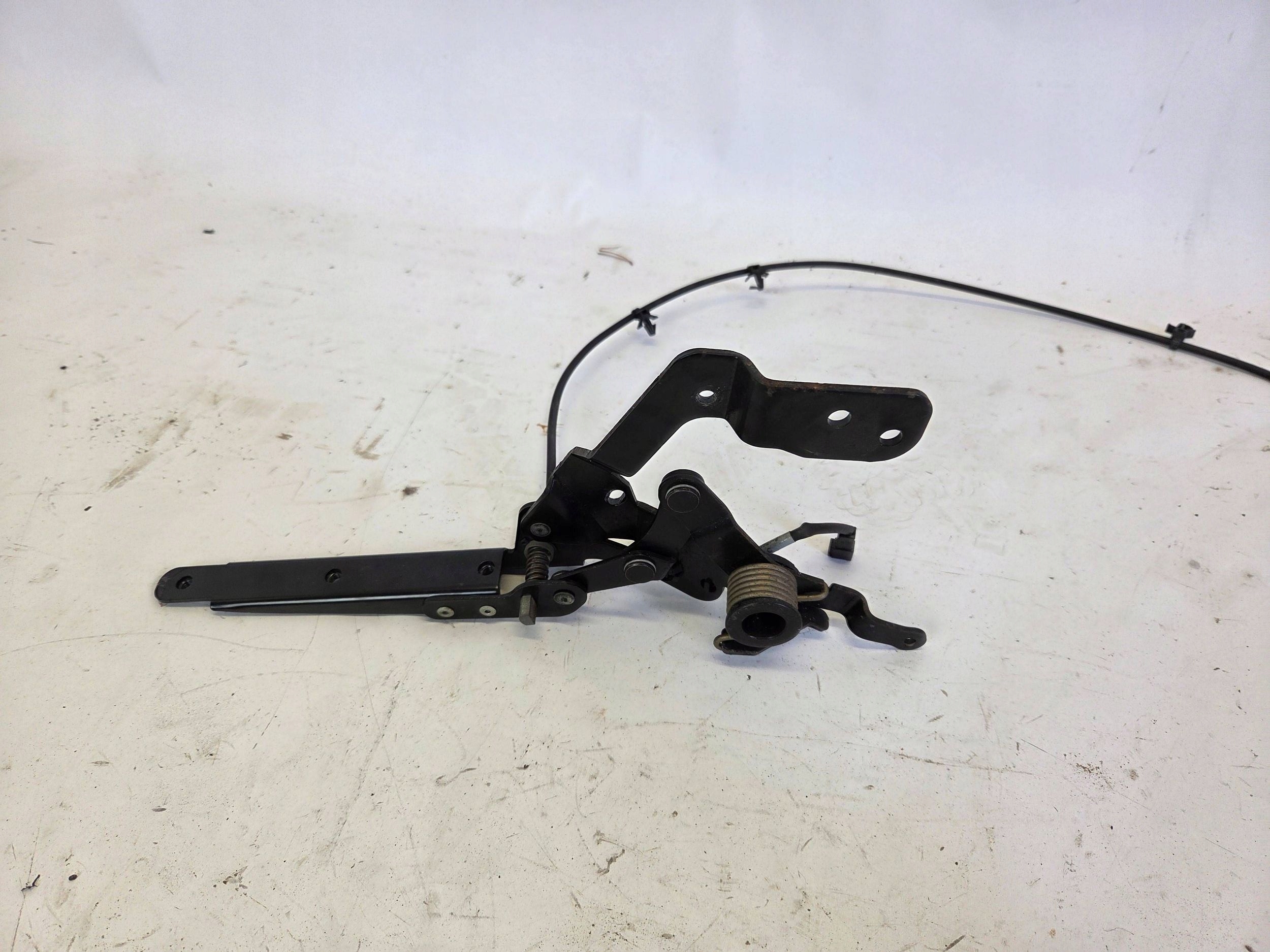 Katon luukun vaijerin sarana Saab 93 9-3 II Cabrio 02- 12833572