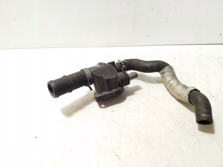 VW Golf Plus termostaatin kotelo 3C0121157AA