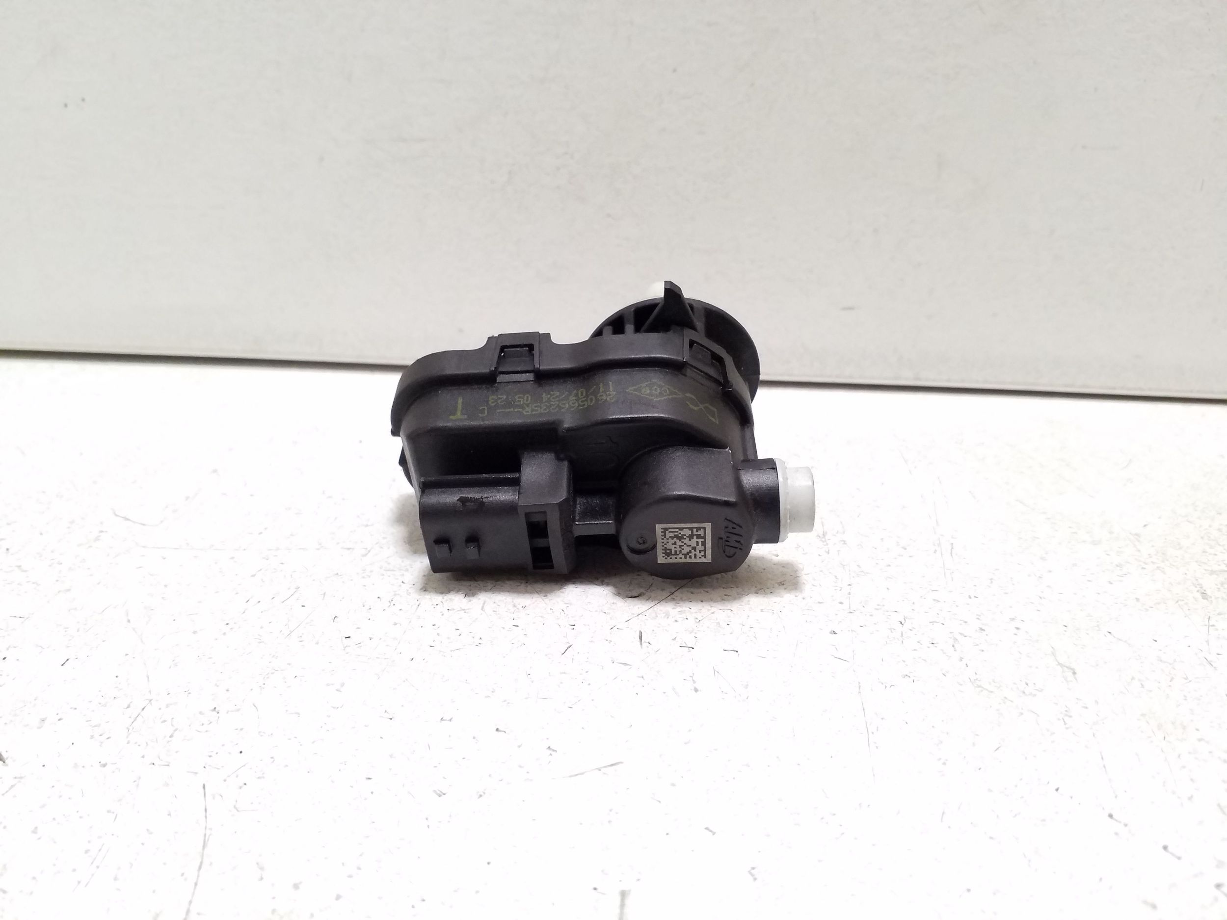 Nissan Qashqai J12 moteur réglage phare gauche 260566235R image 3
