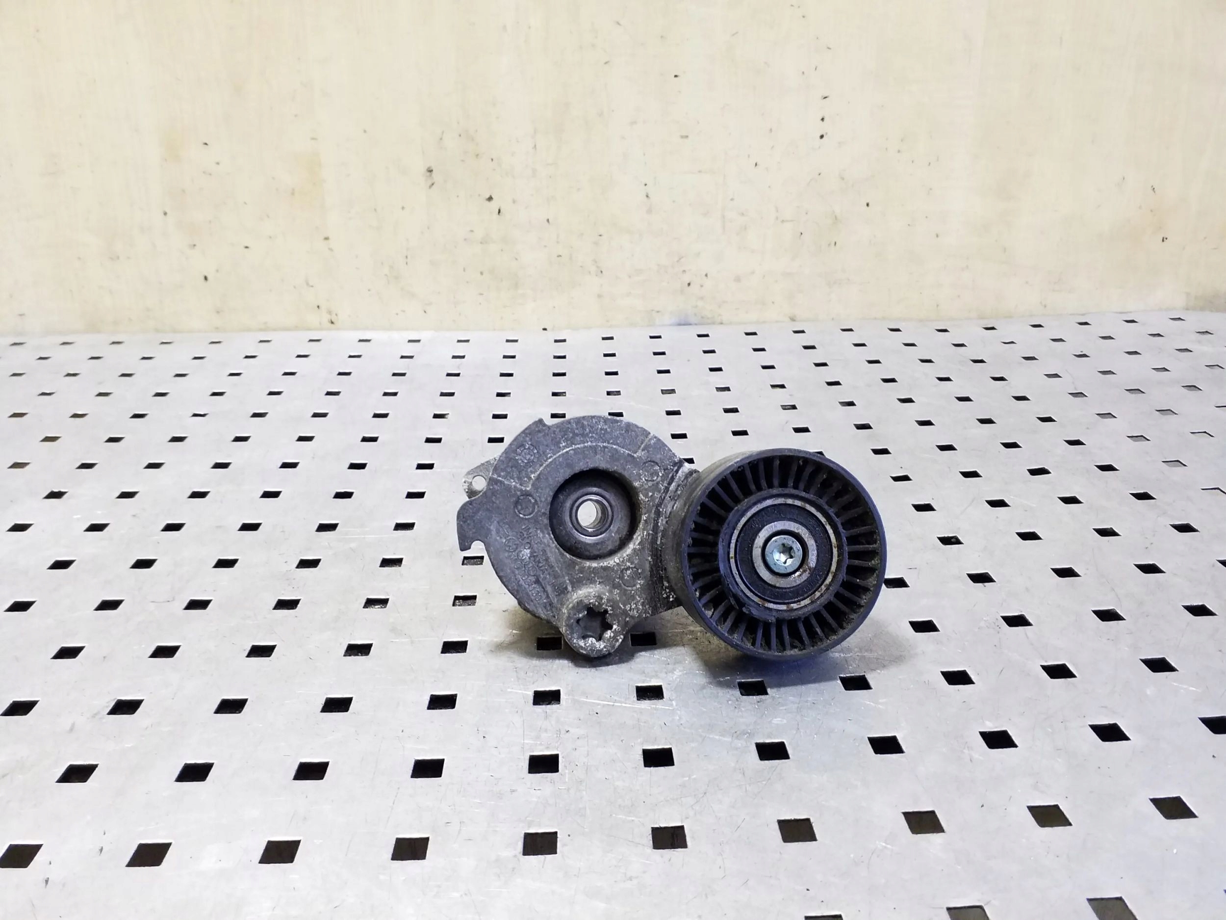 PORSCHE CAYENNE (92A) spanrol alternator 059903133J image 2