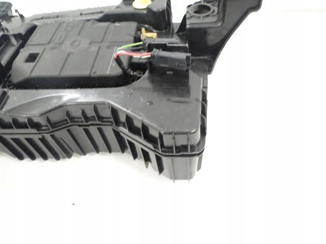 Citroen C4 Picasso II 1.6 HDI AdBlue Réservoir image 3