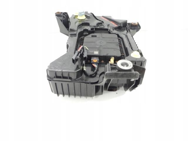 Citroen C4 Picasso II 1.6 HDI AdBlue Réservoir image 5