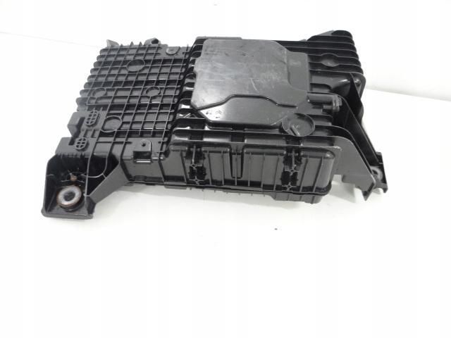 Citroen C4 Picasso II 1.6 HDI AdBlue Réservoir image 8