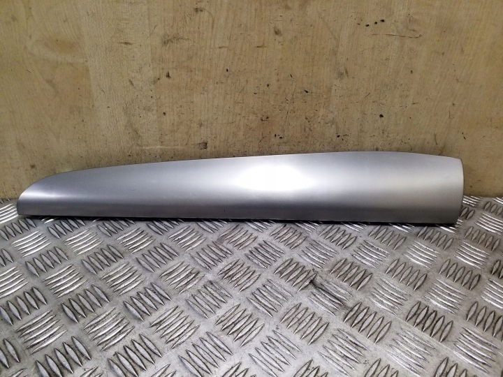KIA Sorento II 12- decorative trim strip console 847842P110