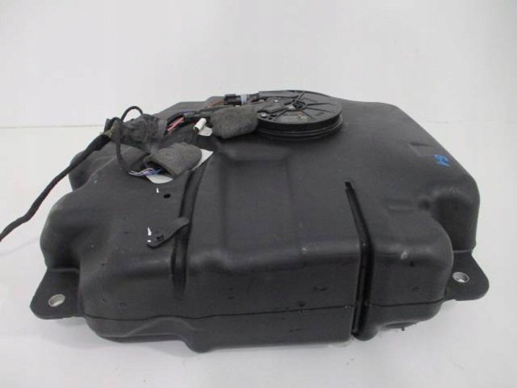 Mercedes W207 3.0 CDI AdBlue-Tank (gebraucht) image 4
