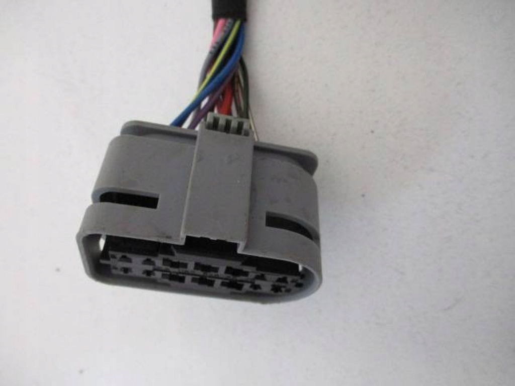 Mercedes W207 3.0 CDI AdBlue-Tank (gebraucht) image 10