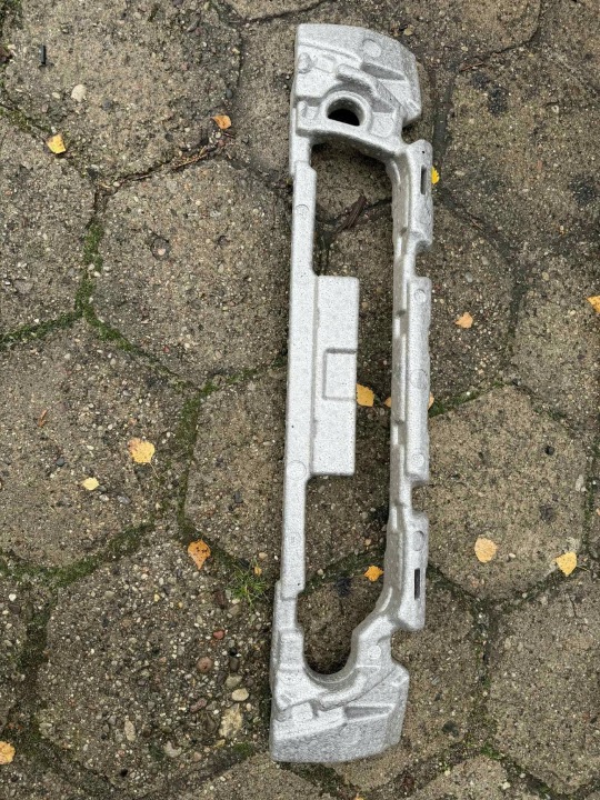 Etupuskurin styroksi-iskuvaimentaja KIA Soul 865202K020 09-14