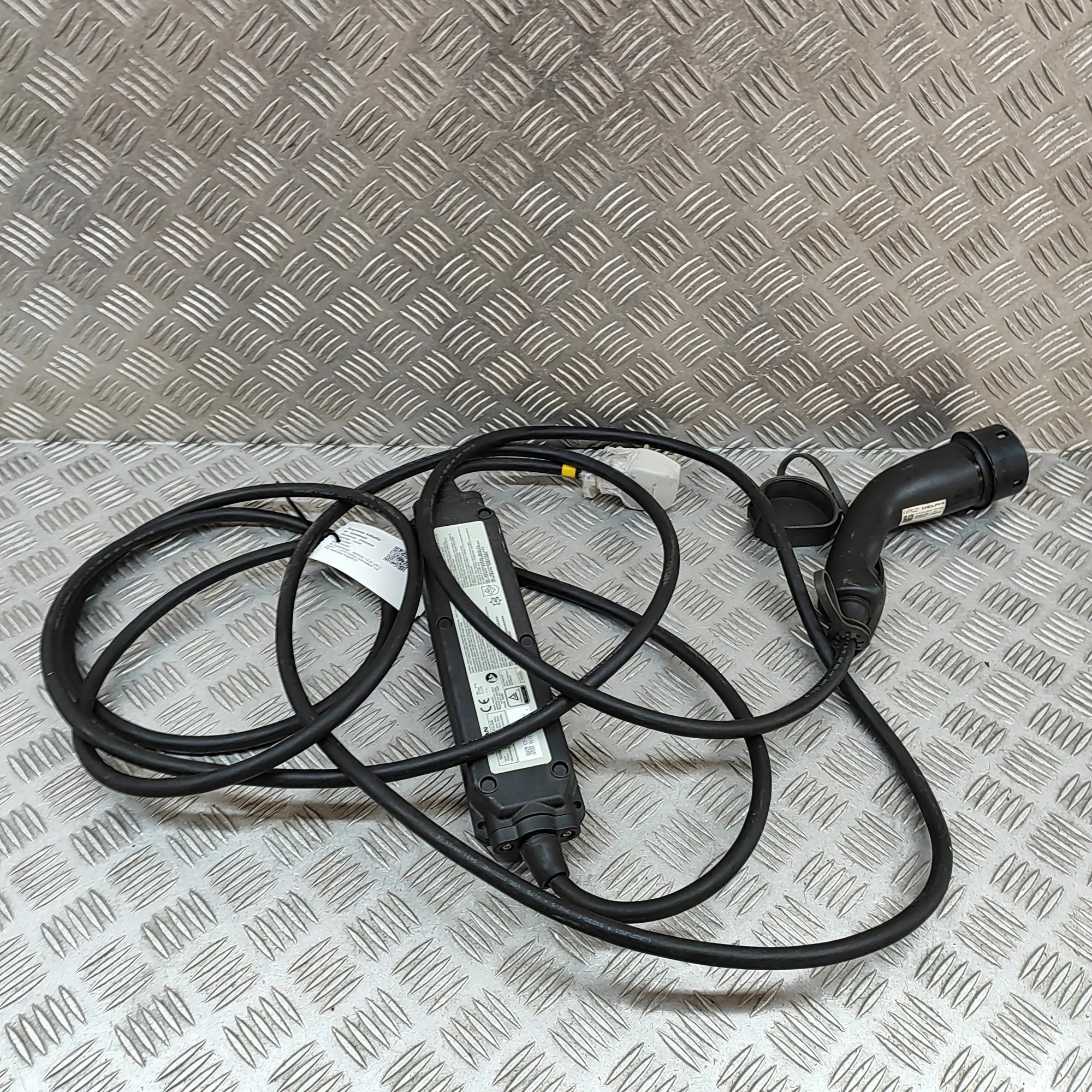 Câble charge batterie Nissan Leaf ZE1 OEM 33292183 image 3